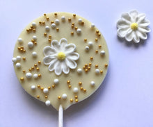 Load image into Gallery viewer, Daisy chocolate Lolly
