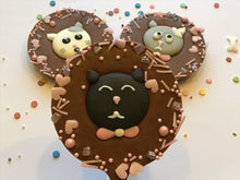 Load image into Gallery viewer, Kitty Cat Milk Chocolate Lollies
