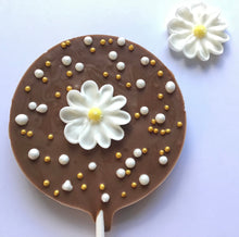 Load image into Gallery viewer, Daisy chocolate Lolly
